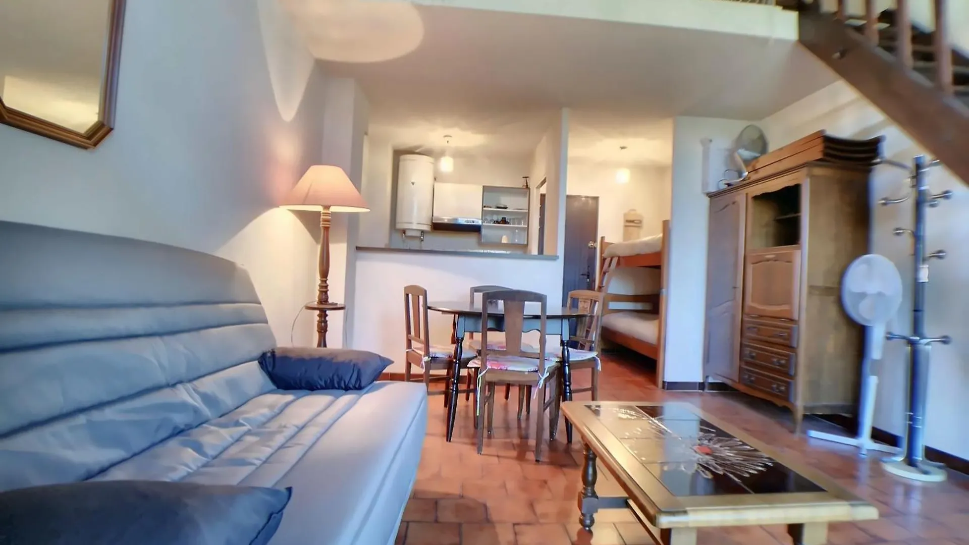 Apartment Appartement A Saintes-Maries-De-La-Mer, Proche Mer, Balcon, Parking Inclus - Fr-1-475-195 France