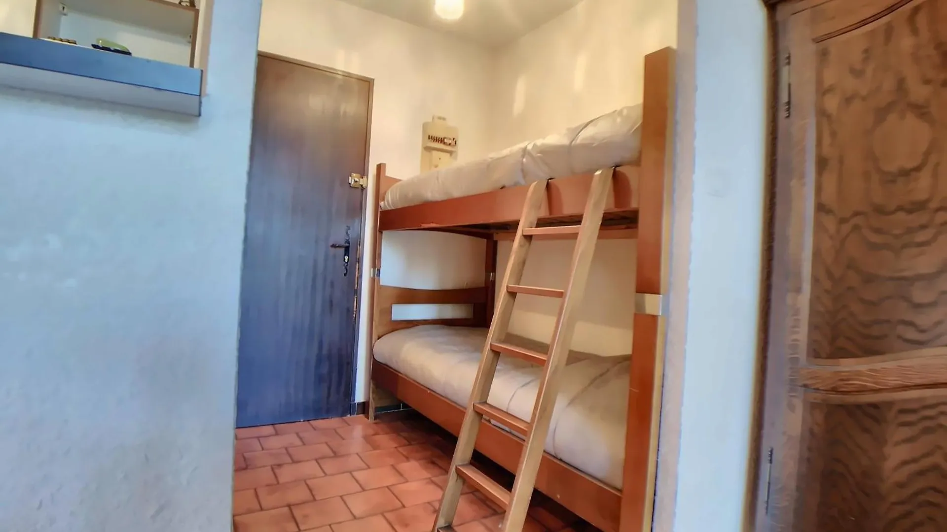 Appartement A Saintes-Maries-De-La-Mer, Proche Mer, Balcon, Parking Inclus - Fr-1-475-195 Saintes-Maries-de-la-Mer